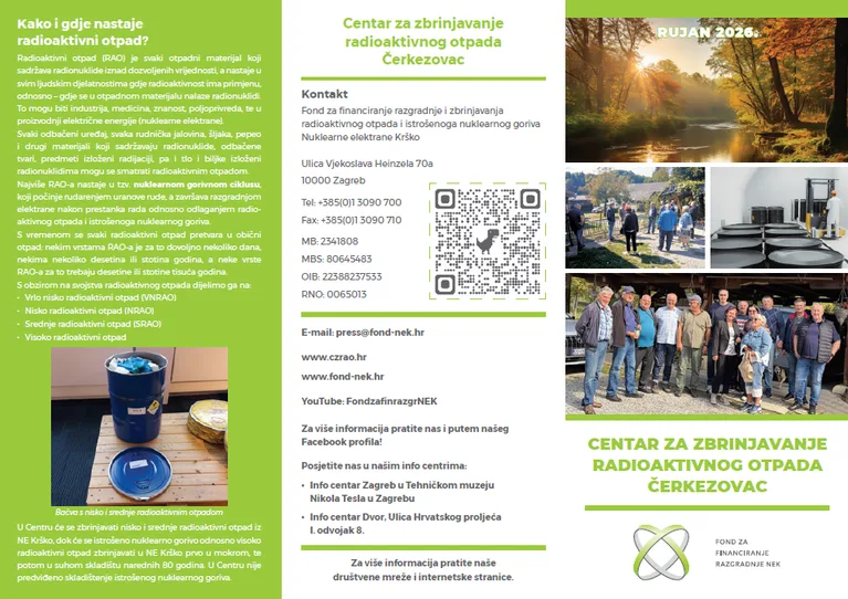 Brošura s informacijama o gospodarenju radioaktivnim otpadom, koja sadrži tekst, slike spremnika za skladištenje, skupinu ljudi koji obilaze objekt i kontakt podatke Centra za gospodarenje radioaktivnim otpadom Čerkezovac.